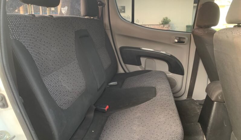 
								MITSUBISHI 4WD DOUBLE CAB 2.5 L200 full									