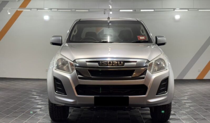 
								ISUZU DMAX 1.9 (M) full									