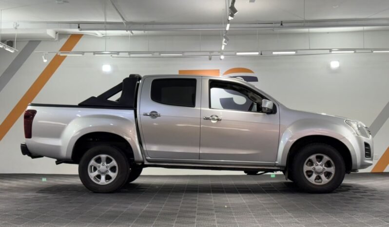 
								ISUZU DMAX 1.9 (M) full									