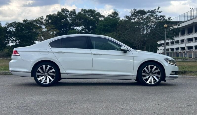 
								VOLKSAWGEN PASSAT 1.8 (A) full									