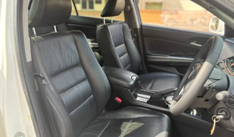 
								HONDA ACCORD 2.4 I-VTEC (A) full									