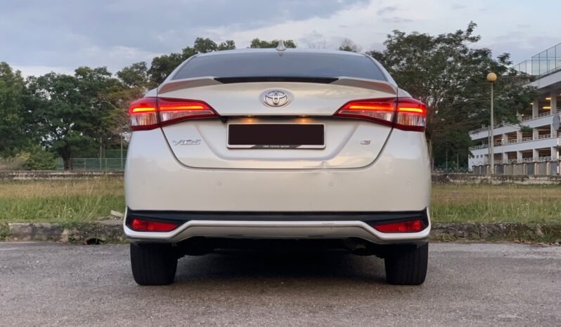 
								TOYOTA VIOS G 1.5 AT full									