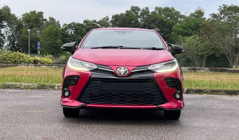 
								TOYOTA YARIS 1.5E (A) full									