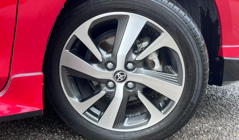 
								TOYOTA YARIS 1.5E (A) full									