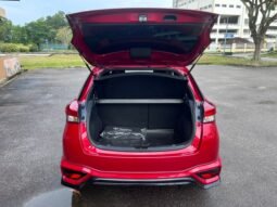 
										TOYOTA YARIS 1.5E (A) full									