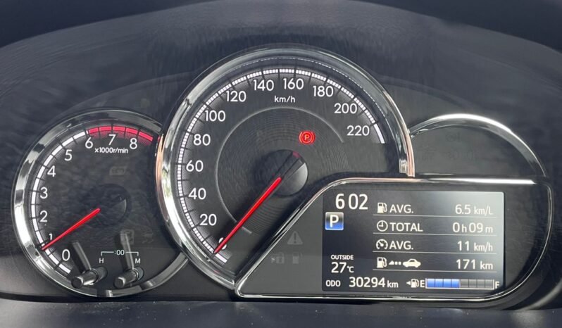 
								TOYOTA YARIS 1.5E (A) full									