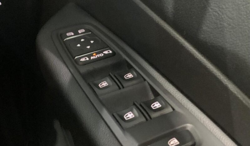 
								RENAULT CAPTUR 1.2 (A) full									