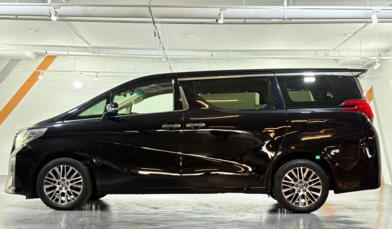 
								TOYOTA ALPHARD 3.5 AT full									