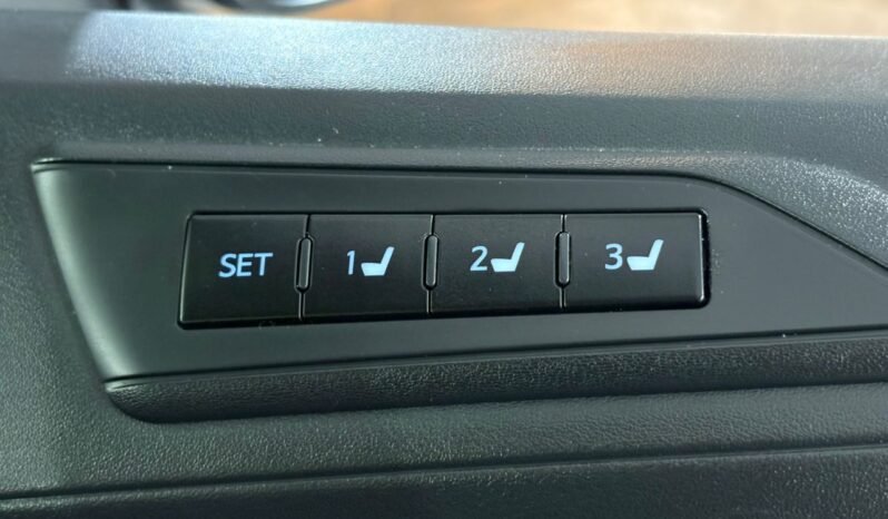 
								TOYOTA ALPHARD 3.5 AT full									