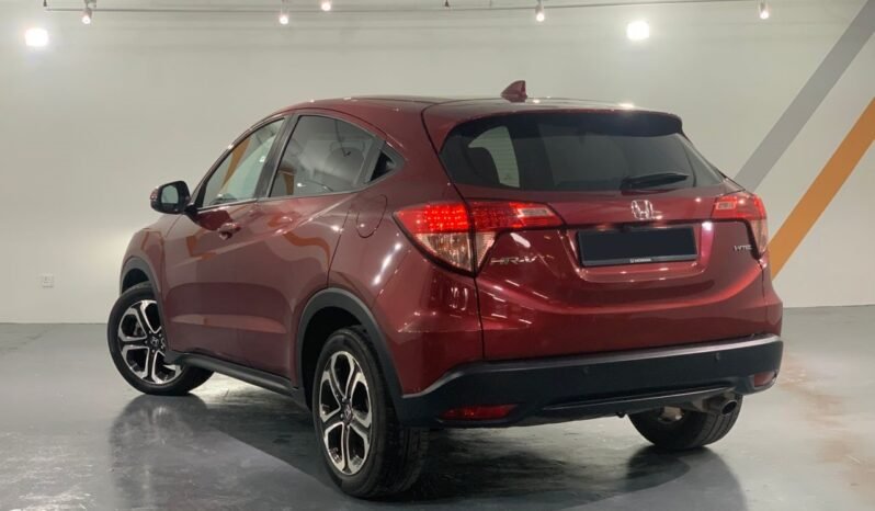
								HONDA HRV 1.8 E (A) full									