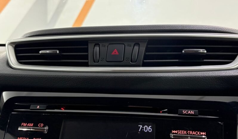 
								NISSAN X-TRAIL 2.0L CVT full									