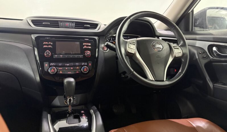 
								NISSAN X-TRAIL 2.0L CVT full									