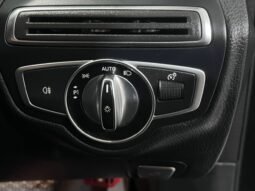 
										MERCEDES-BENZ C200 AVANTGARDE 2.0 AT full									