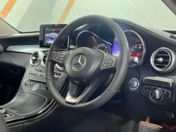 
										MERCEDES-BENZ C200 AVANTGARDE 2.0 AT full									