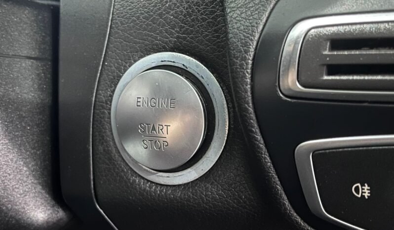 
								MERCEDES-BENZ C200 AVANTGARDE 2.0 AT full									