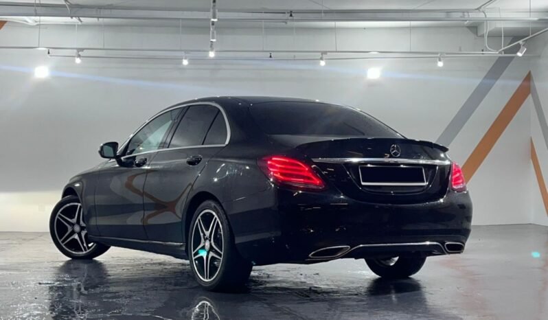 
								MERCEDES-BENZ C200 AVANTGARDE 2.0 AT full									