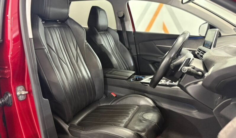 
								PEUGEOT 3008 1.6 (A) full									