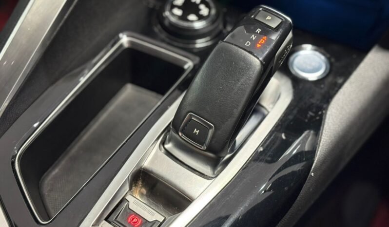 
								PEUGEOT 3008 1.6 (A) full									