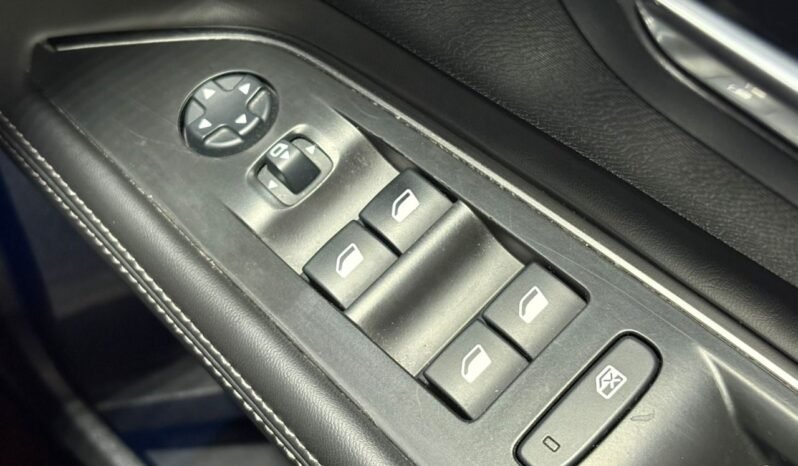 
								PEUGEOT 3008 1.6 (A) full									