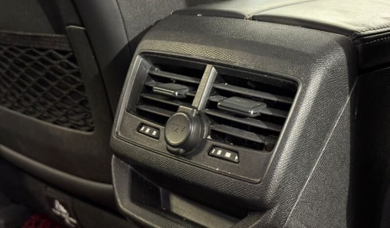 
								PEUGEOT 3008 1.6 (A) full									