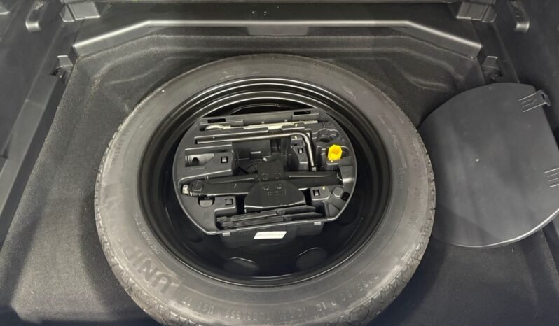 
								PEUGEOT 3008 1.6 (A) full									