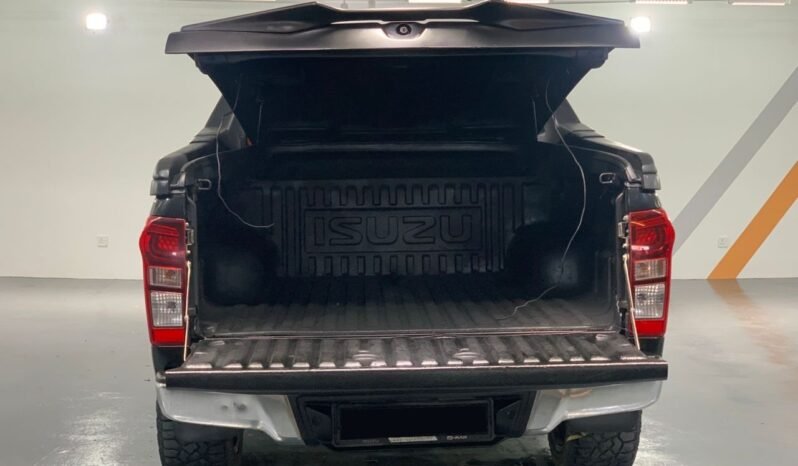 
								ISUZU DMAX 2.5 (A) full									