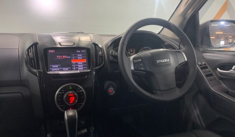 
								ISUZU DMAX 2.5 (A) full									