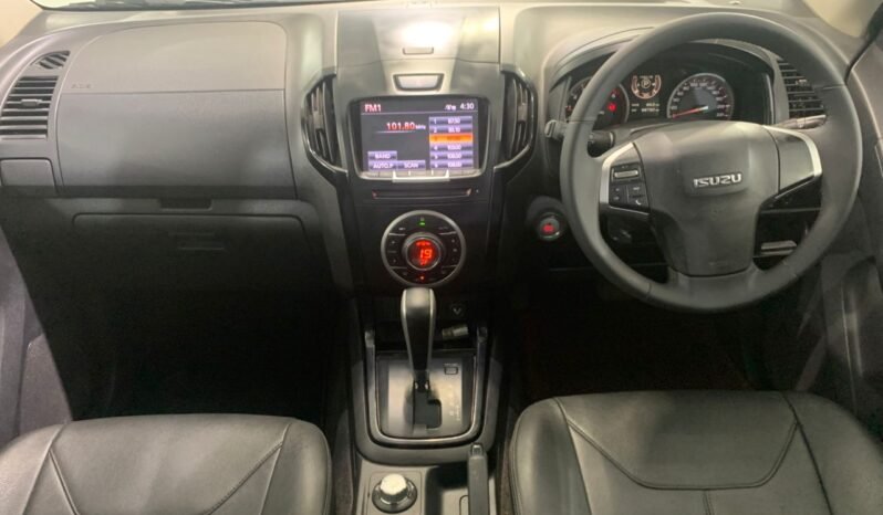
								ISUZU DMAX 2.5 (A) full									