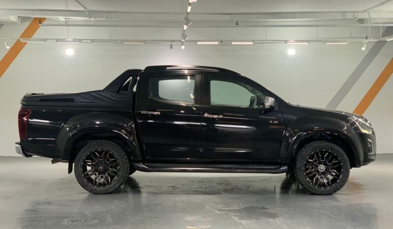 
								ISUZU DMAX 2.5 (A) full									