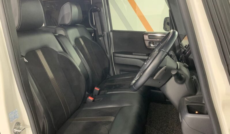 
								HONDA NBOX CUSTOM TURBO 0.7 (A) full									