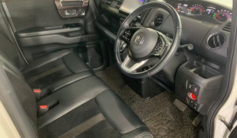 
								HONDA NBOX CUSTOM TURBO 0.7 (A) full									