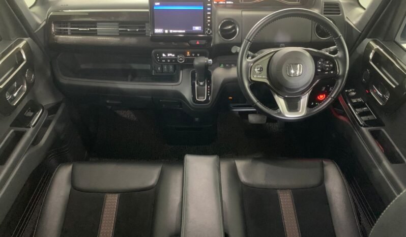 
								HONDA NBOX CUSTOM TURBO 0.7 (A) full									