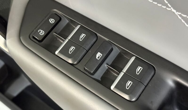 
								PROTON X70 TGDI PREMIUM 1.8 AT full									