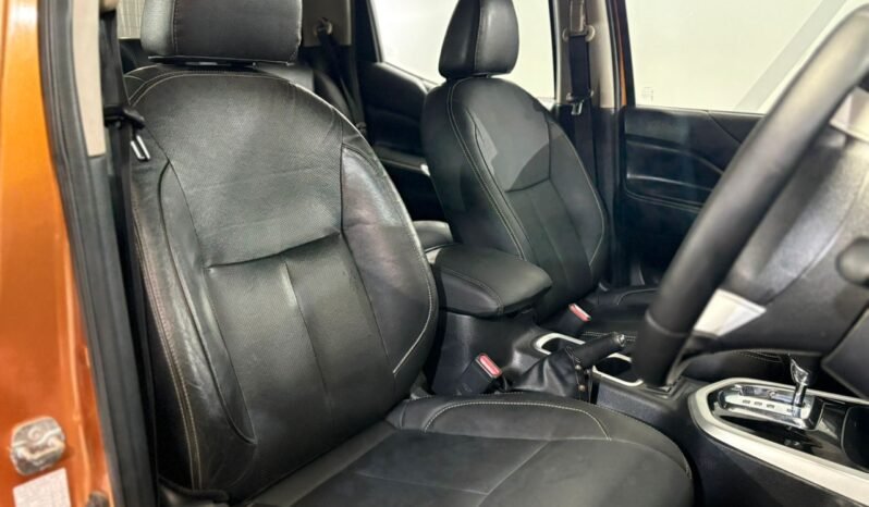 
								NISSAN NAVARA 2.5 4X4 (A) full									