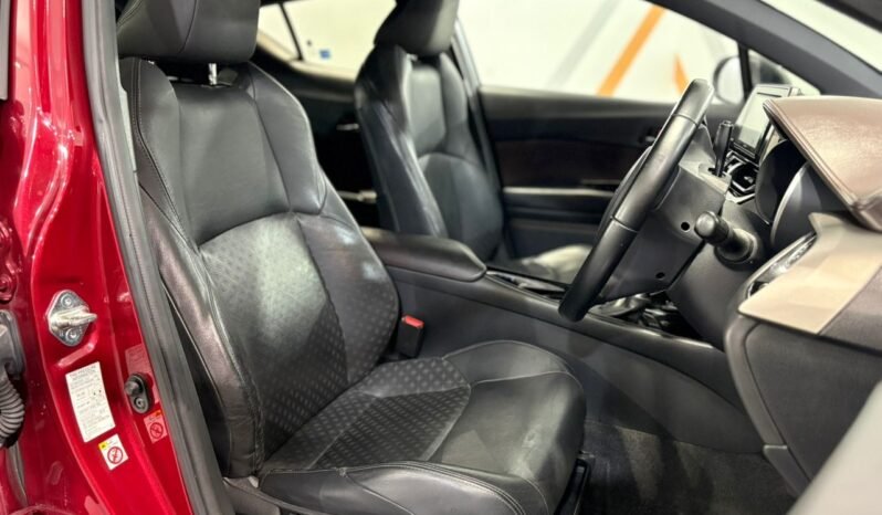 
								TOYOTA C-HR 1.8 (A) full									