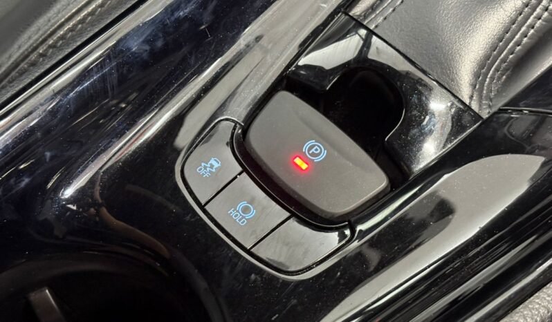 
								TOYOTA C-HR 1.8 (A) full									