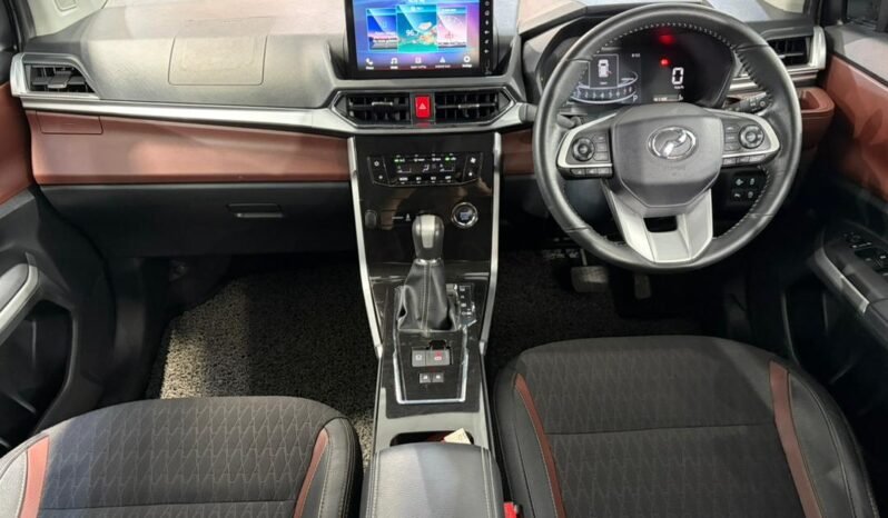 
								PERODUA ALZA 1.5 AV MY22 (A) full									