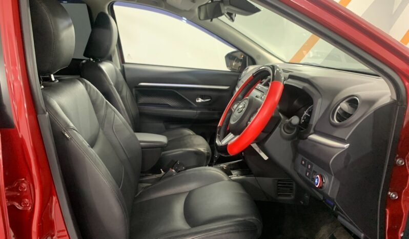 
								PERODUA ARUZ 1.5 AV full									