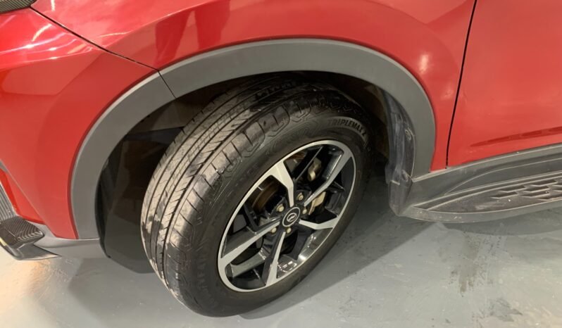 
								PERODUA ARUZ 1.5 AV full									