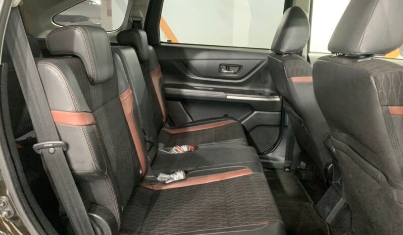 
								PERODUA ALZA 1.5 AV full									