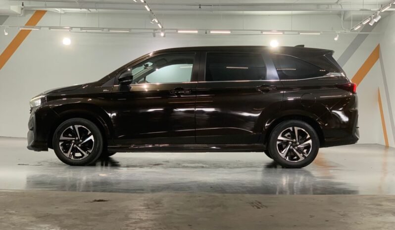 
								PERODUA ALZA 1.5 AV full									