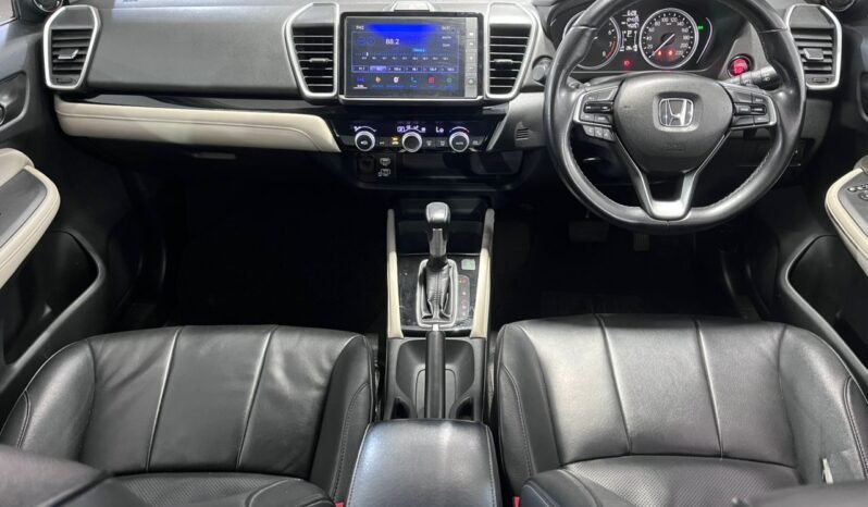 
								HONDA CITY 1.5 V full									