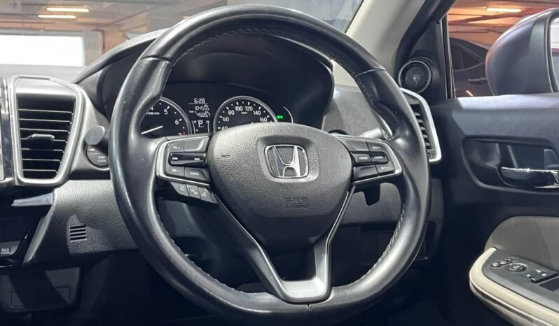 
								HONDA CITY 1.5 V full									