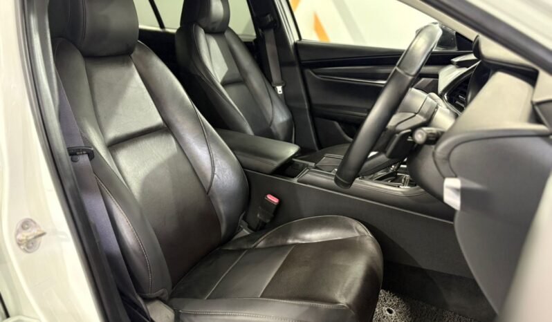 
								Mazda 3 GVC HIGH PLUS 2.0L full									