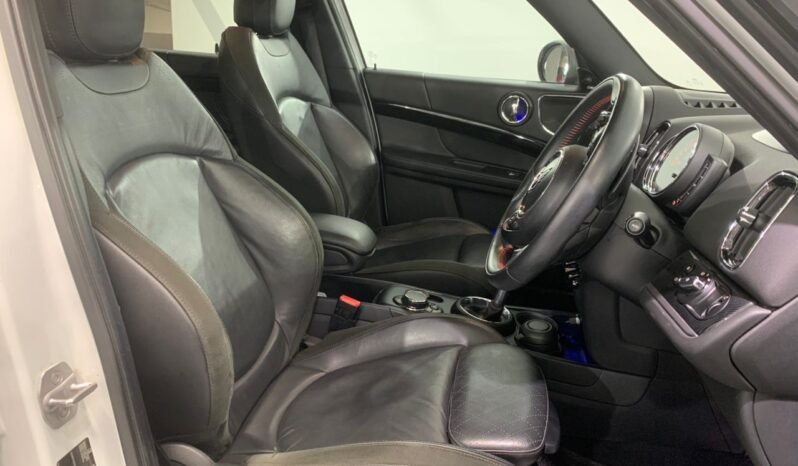 
								2018 Mini COUNTRYMAN 2.0 (A)/ FULL LOAN / TIPTOP CONDITION / 1 YEAR WARRANTY full									