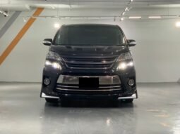 
										TOYOTA VELLFIRE 2.4 V full									