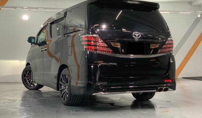 
								TOYOTA VELLFIRE 2.4 V full									