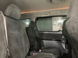 
										TOYOTA VELLFIRE 2.4 V full									