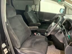 
										TOYOTA VELLFIRE 2.4 V full									