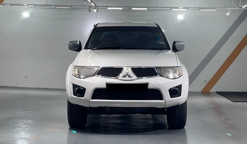 
								2013 Mitsubishi TRITON 2.5 FACELIFT (A)/ FULL LOAN / TIPTOP CONDITION / 1 YEAR WARRANTY full									